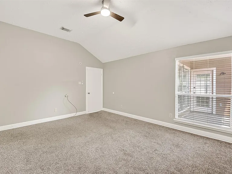 12403 Meadow Ridge Dr — Photo 24