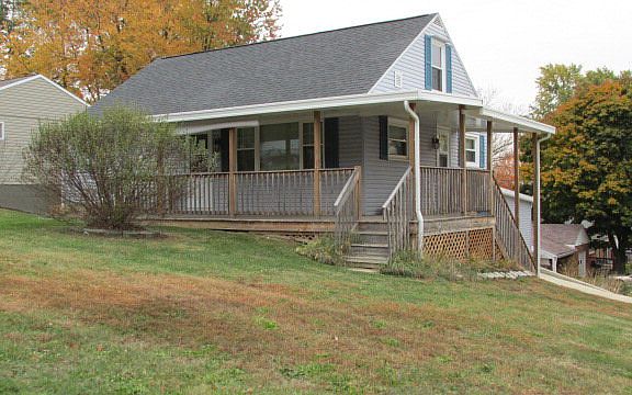 3rd image of 455 Topaz Ave