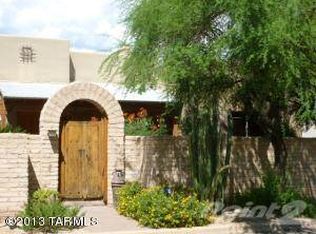 4956 E Commissary Ct, Tucson, AZ 85712