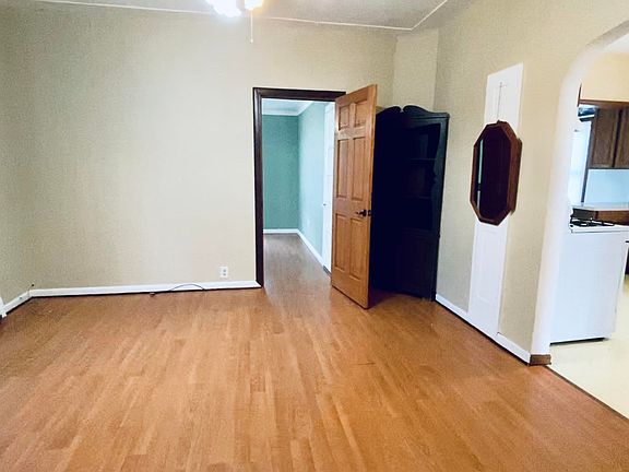4th image of 1913 Berkley Ave SW