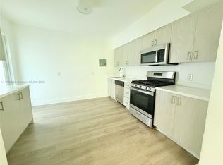 9270 E Bay Harbor Dr, Miami Beach, FL 33154