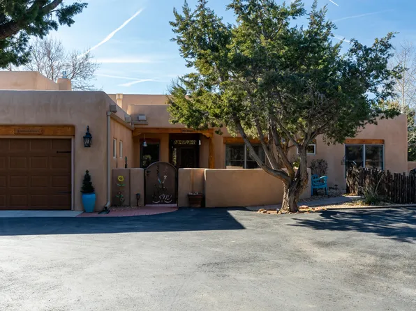 2 Chaco Ct, Sandia Park, NM 87047