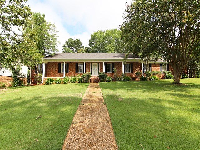 1st image of 329 Robinhood Dr