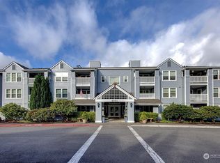 4081 224th Ln SE APT 313, Issaquah, WA