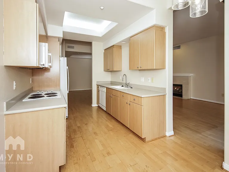 130 E San Fernando St #321 — Photo 7