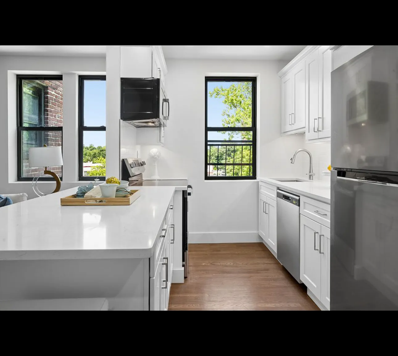 1 bed, $2,900 — Photo 1