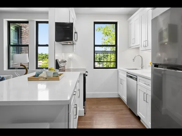 214 5th Ave, Pelham, NY