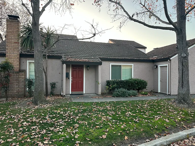 2506 Roblar Ln — Photo 13