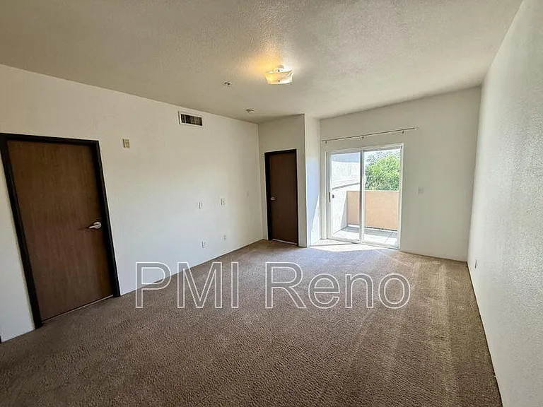 Big Horn Apartments — Photo 13