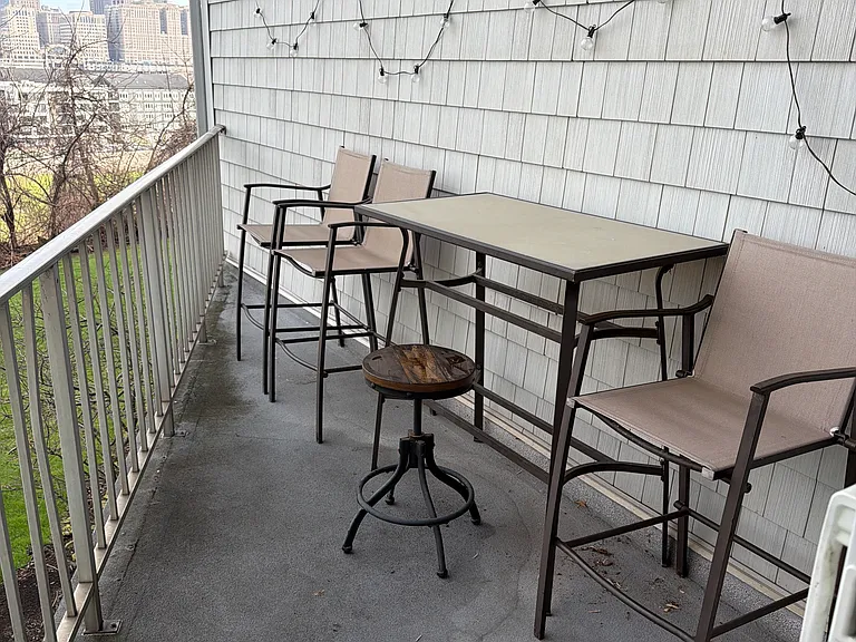 1900 Grove Ct #105 — Photo 7