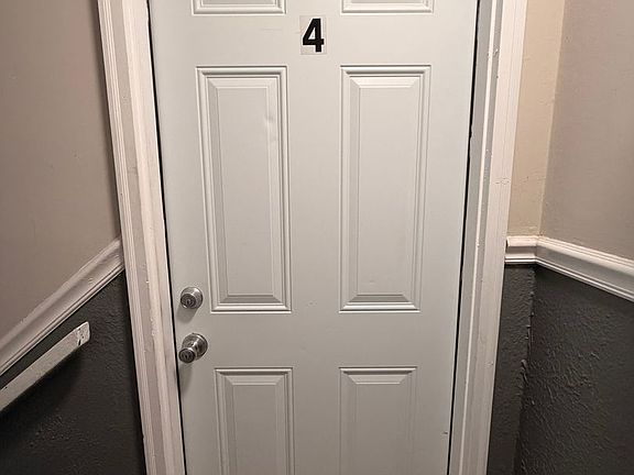 5th image of 612-614 N College Dr #4