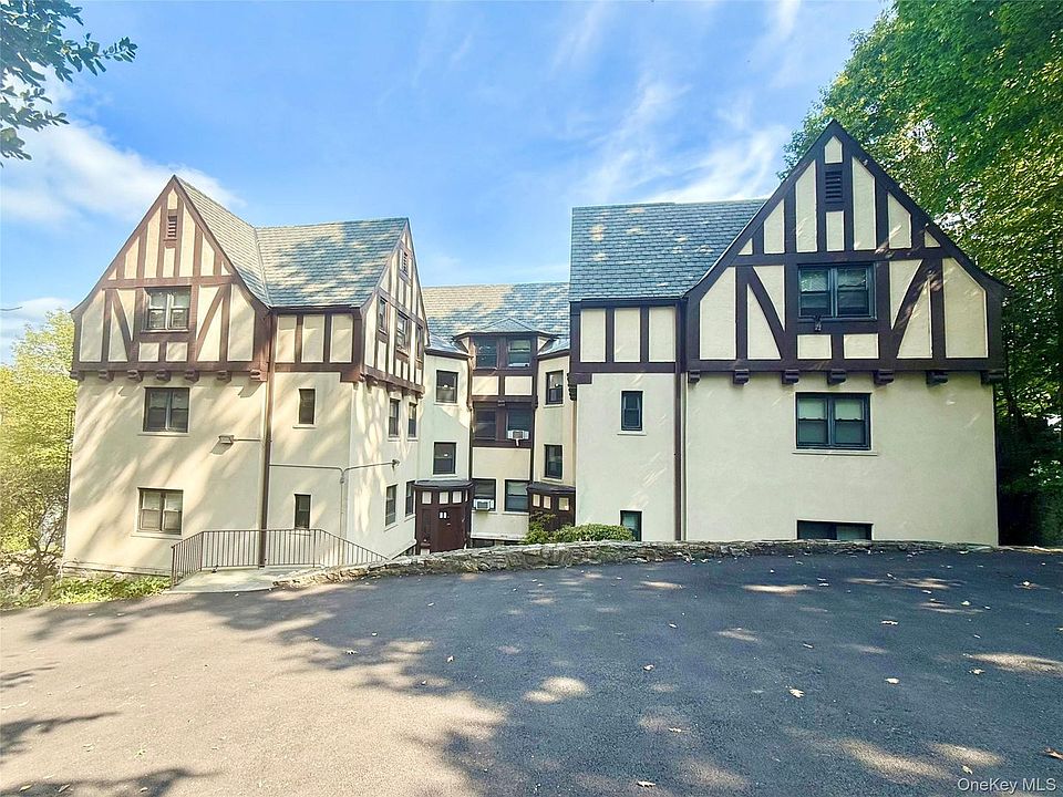 1st image of 64 Kensington Rd APT 3C