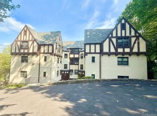 64 Kensington Rd APT 3C, Bronxville, NY 10708