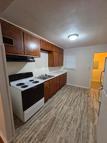2565 N Kansas St Photo 1