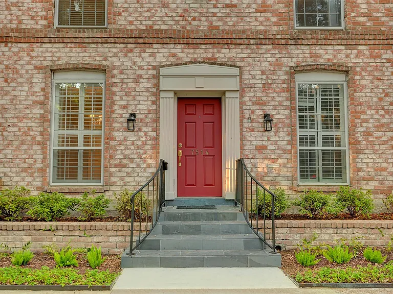 7514 Olympia Dr — Photo 2