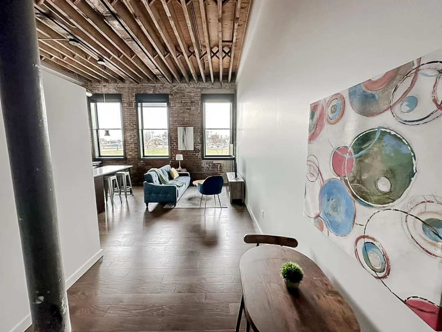 1 bed, 1.0 bath, $1,720 — Photo 2