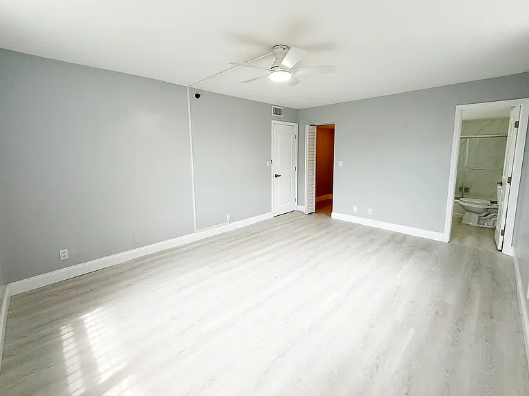 3300 W Rolling Hills Cir #410 — Photo 6