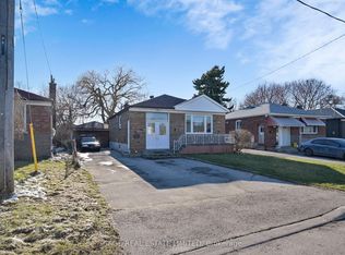 8 Lombardy Cres, Toronto, ON