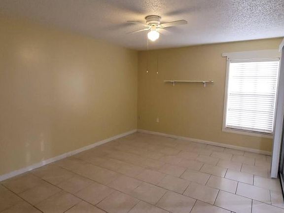 4th image of 11224 Versailles Ln