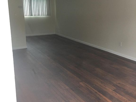 2nd image of 900 Manchester St #2