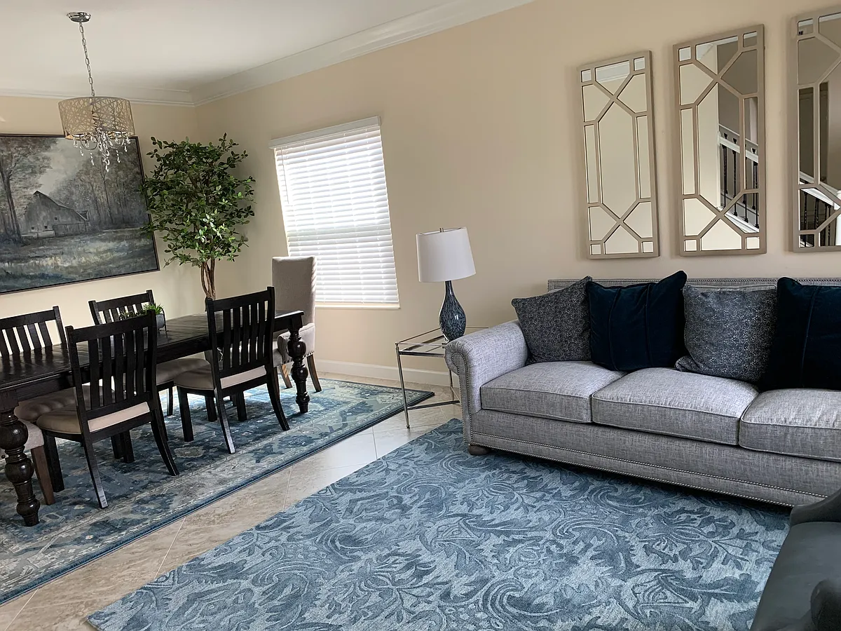 Building Photo - Cinnamon Fern Dr