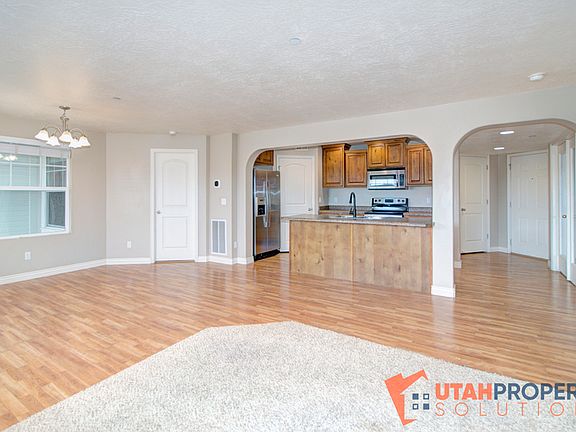5th image of 11738 S Currant Dr Unit 106