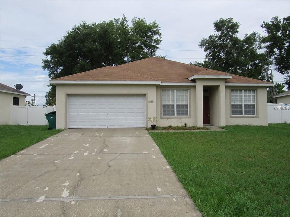 1st image of 217 Bluff Pass Dr