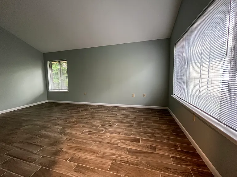 7606 Chancellor Way — Photo 15