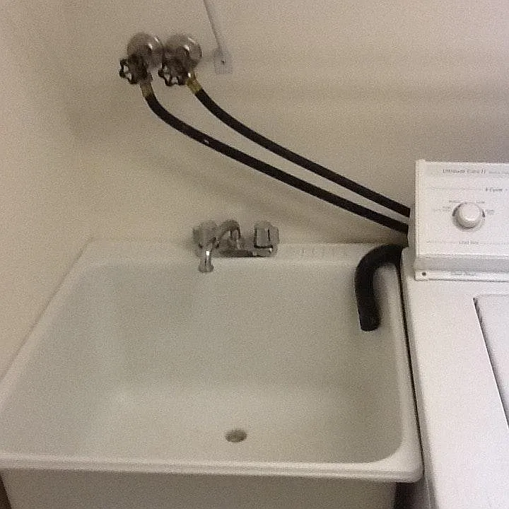 Laundry Room Sink - 4 Bailiffs Ct #102