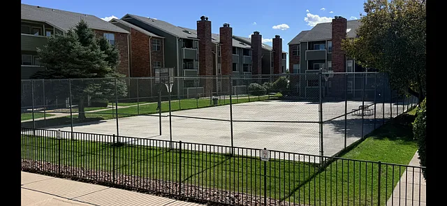 Beverly Place Apartments — Photo 6