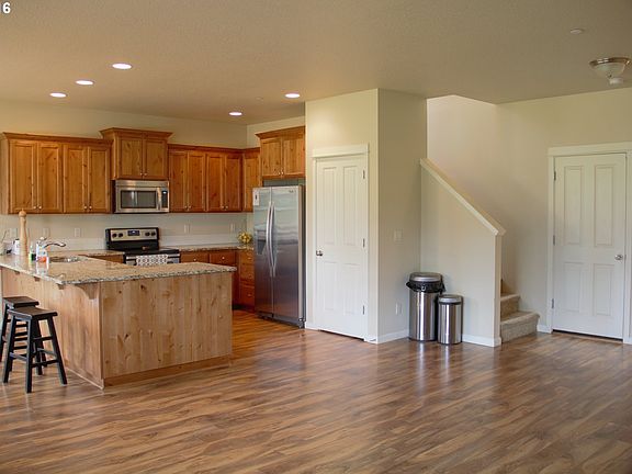 2nd image of 3006 NE 75th St