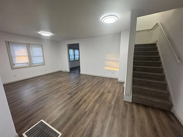1210 W Parker St — Photo 5