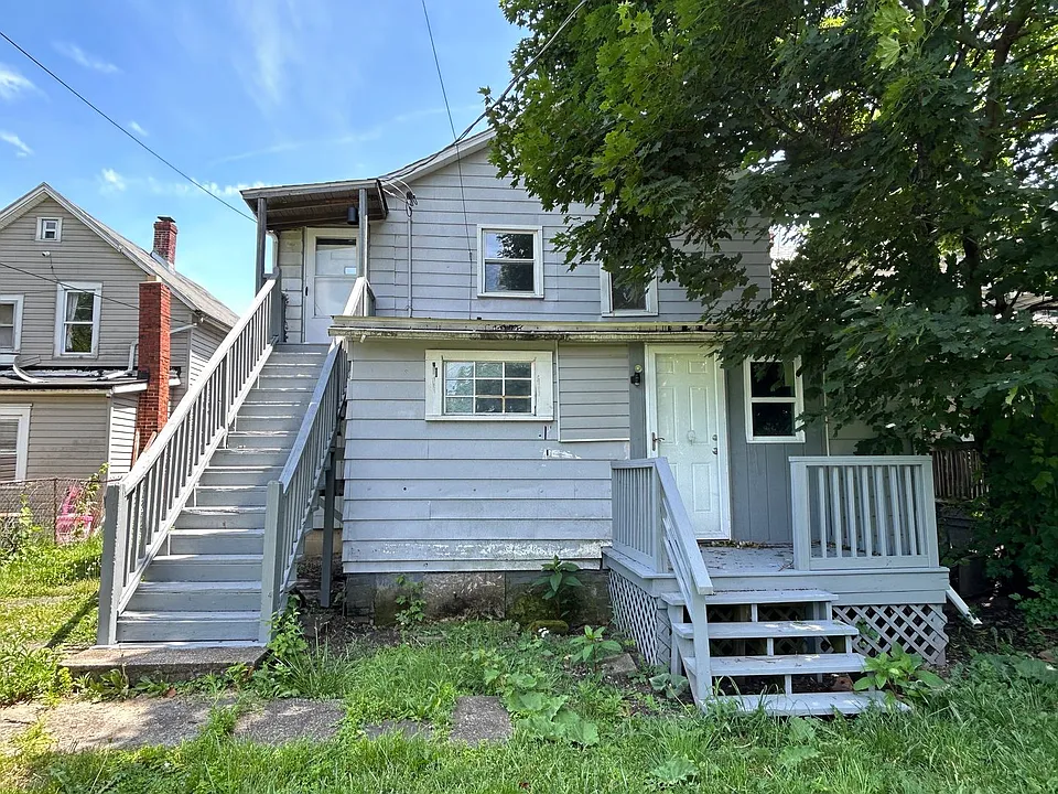 640 W 13th St