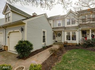 3206 N Tacoma St, Arlington, VA 22213