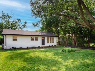 5841 Sunrise Ave, Clarendon Hills, IL, 60514