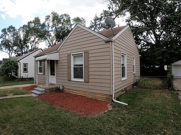 2nd image of 649 Farmdale St