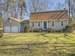 4 Kristin Ln, Canton, MA 02021
