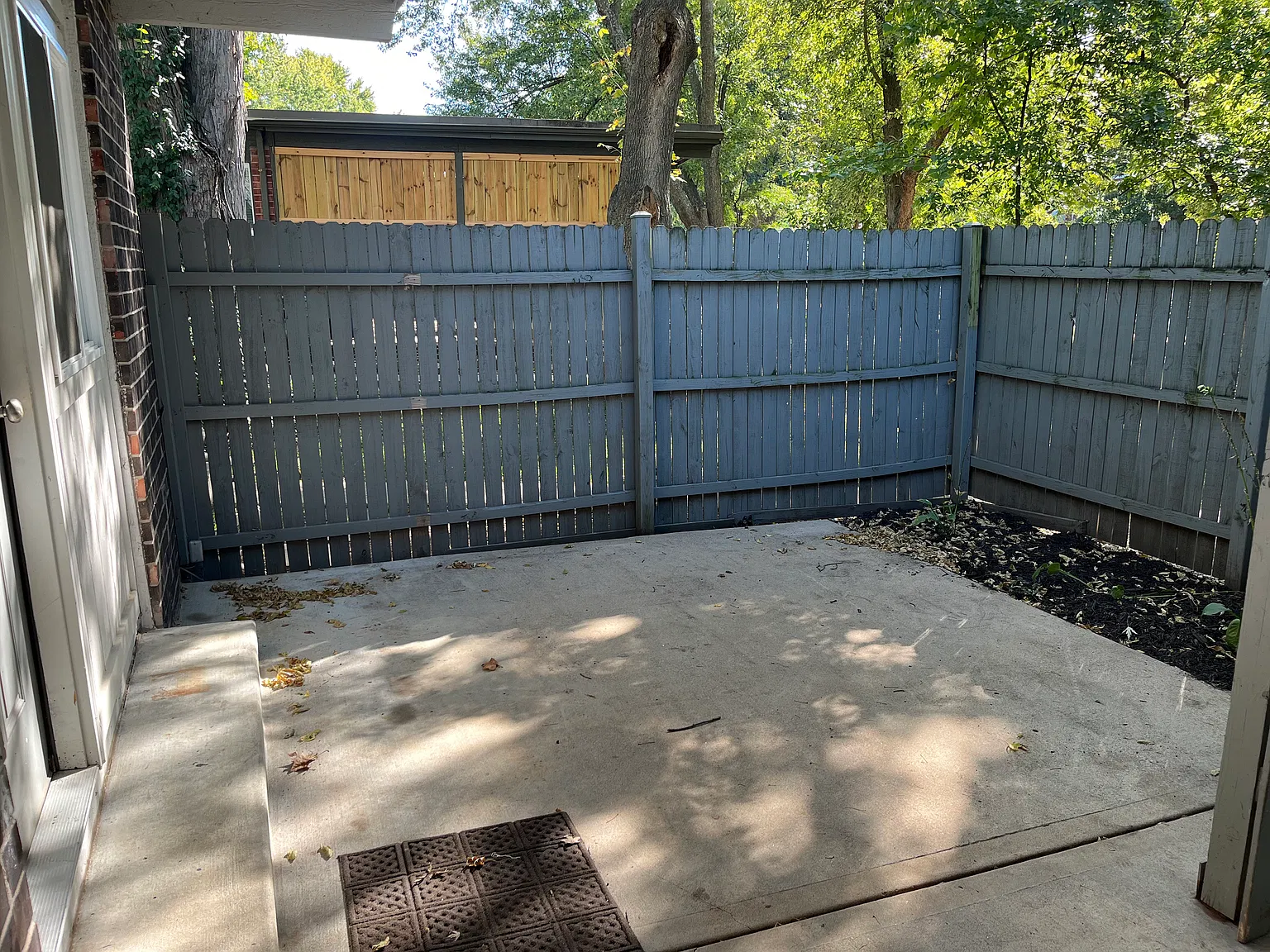 8325 Grandview Ln — Photo 2