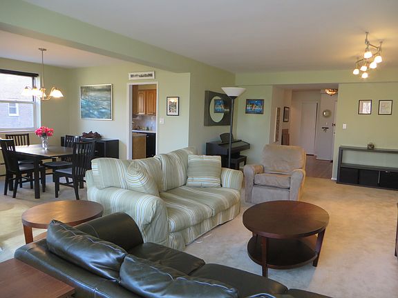4th image of 120 E Hartsdale Ave #3G
