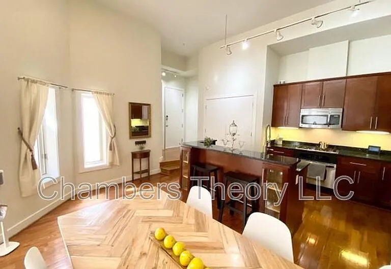 2357 Champlain St NW #102 — Photo 4