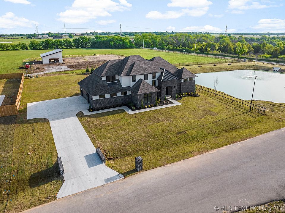 4733 E 177th Pl S, Bixby, OK 74008 MLS 2301594 Zillow