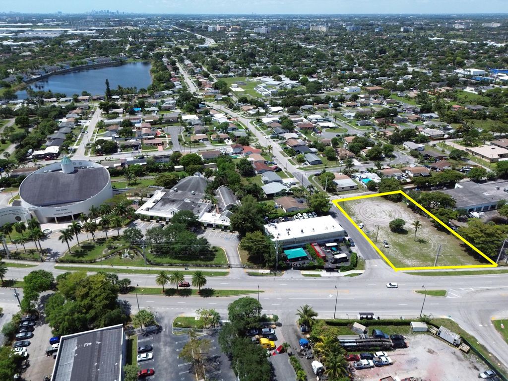 2400 Dr Martin Luther King Jr Boulevard, photo 5