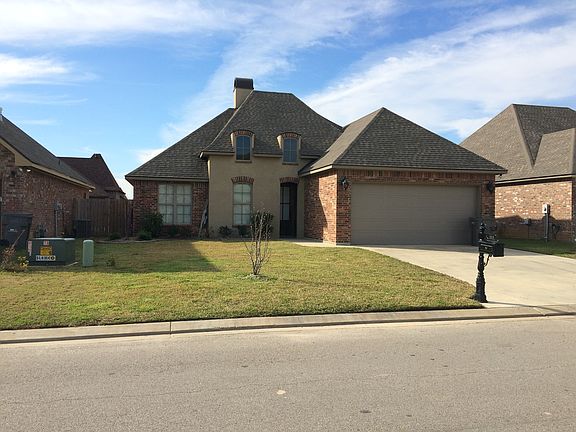 4th image of 306 Old Cypress Drive