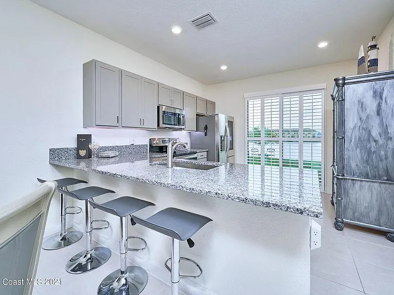 10068 W Villa Cir — Photo 6