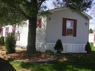 1st image of 33 Silver Pond Dr