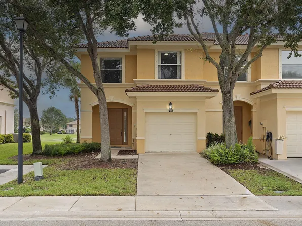 418 Rainbow Springs Terrace, Royal Palm Beach, FL 33411
