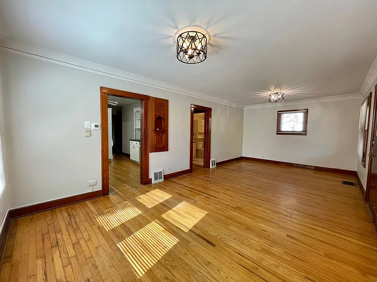 2231 S High St — Photo 7