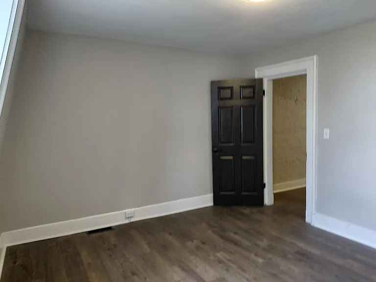460 Dayton St — Photo 20