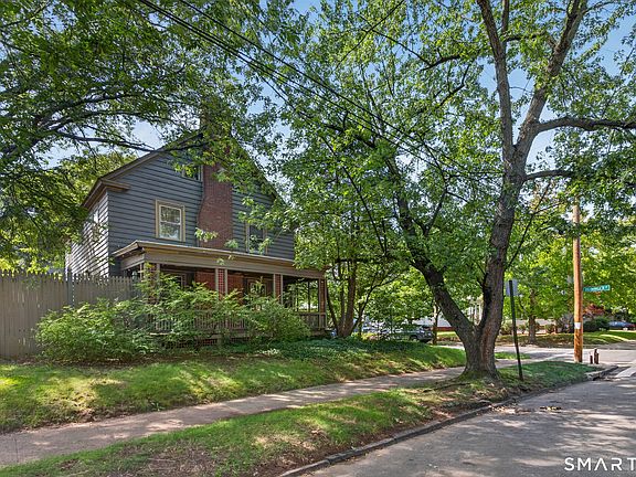 3rd image of 49 Hubinger Street
