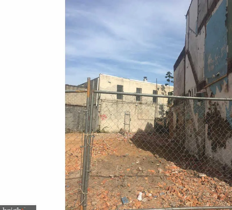 Building Photo 3